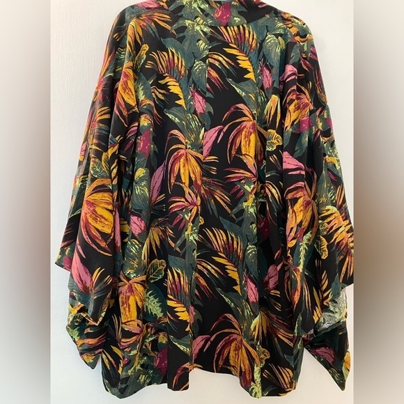 World Market caftan, or kimono.  One size . Black, gold, red, green print. - Picture 2 of 6